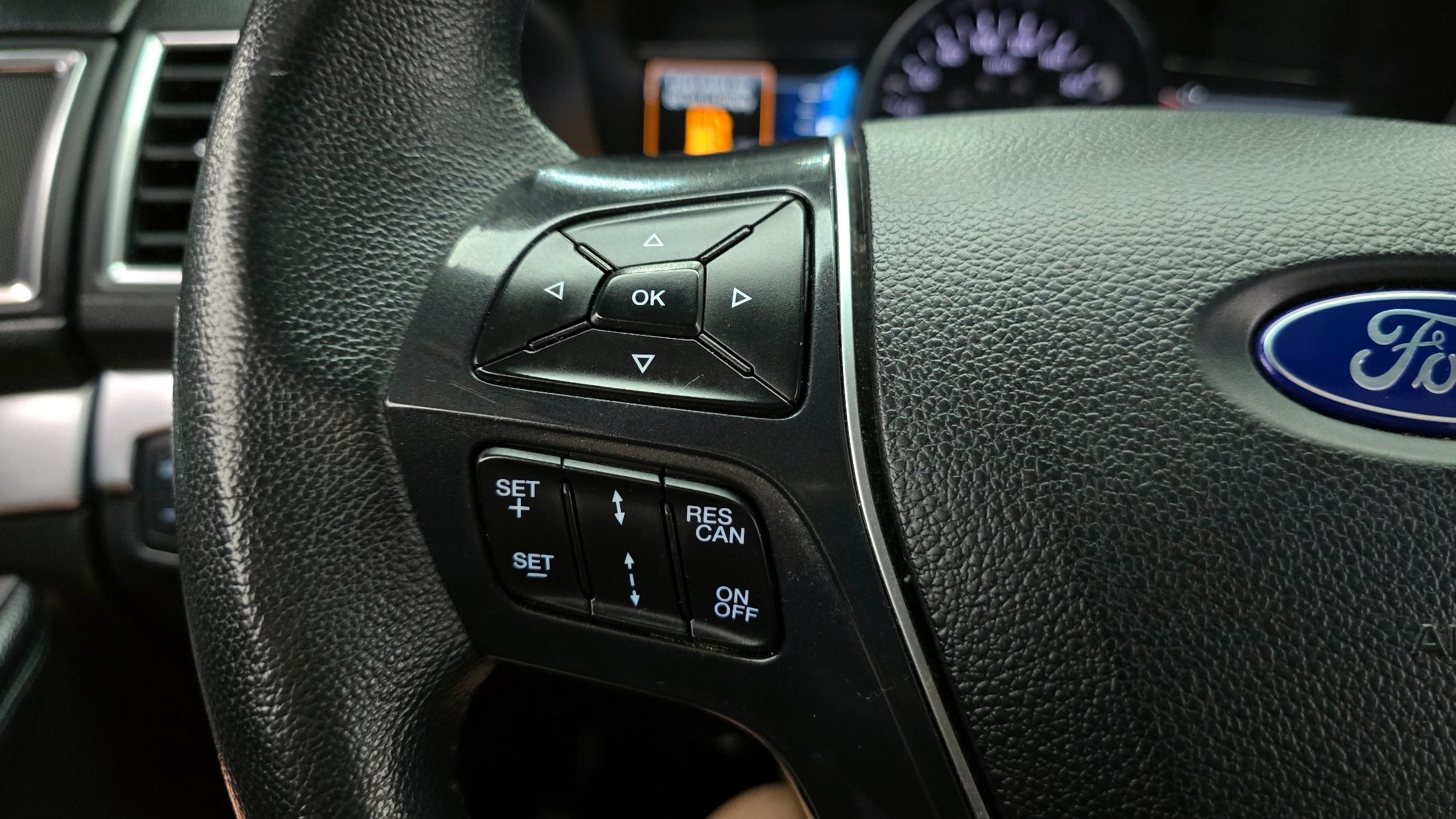 FORD EXPLORER 2018