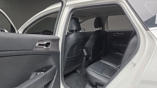 KIA SPORTAGE 2021