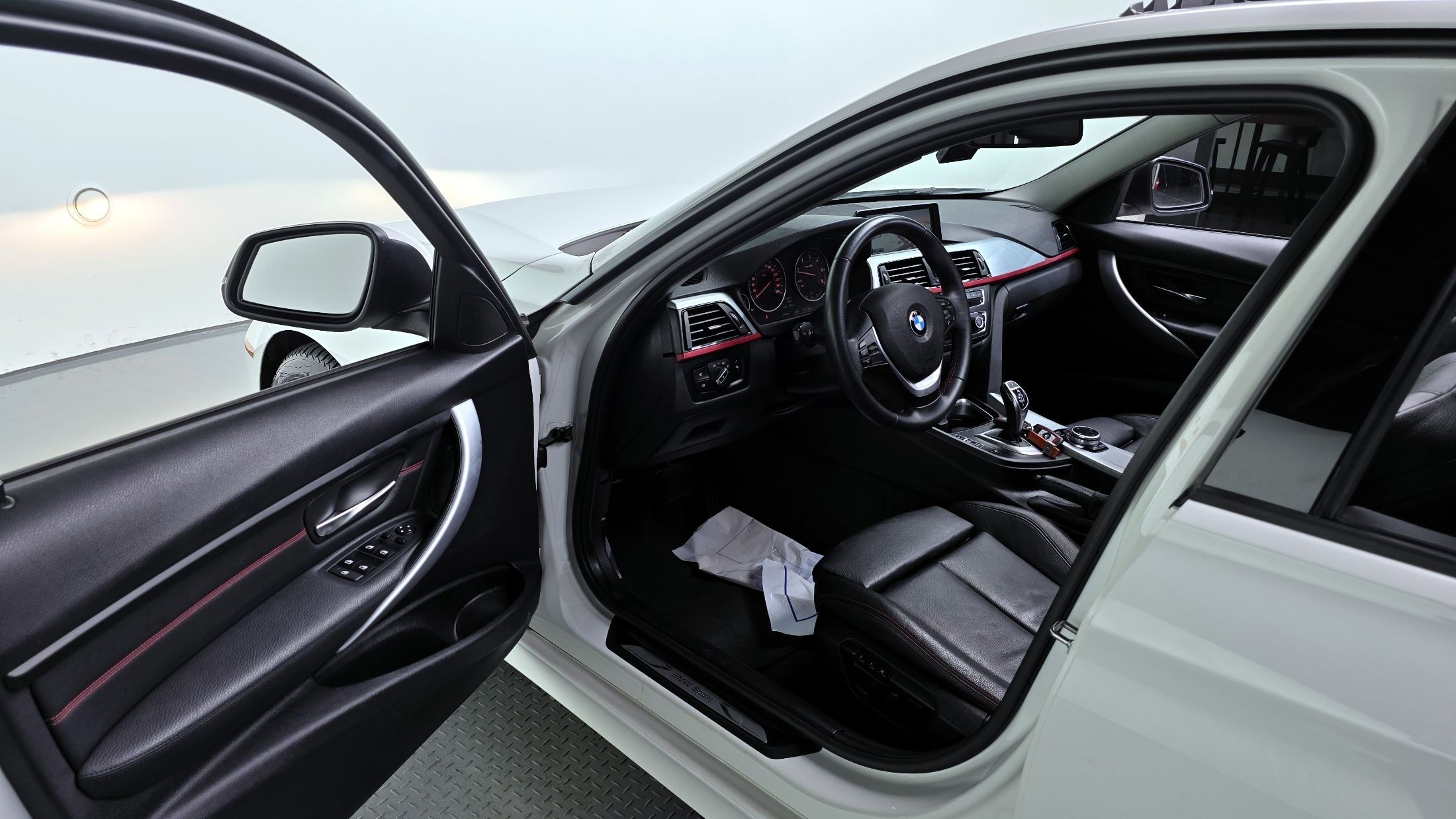 BMW 3-SERIES F30 2014