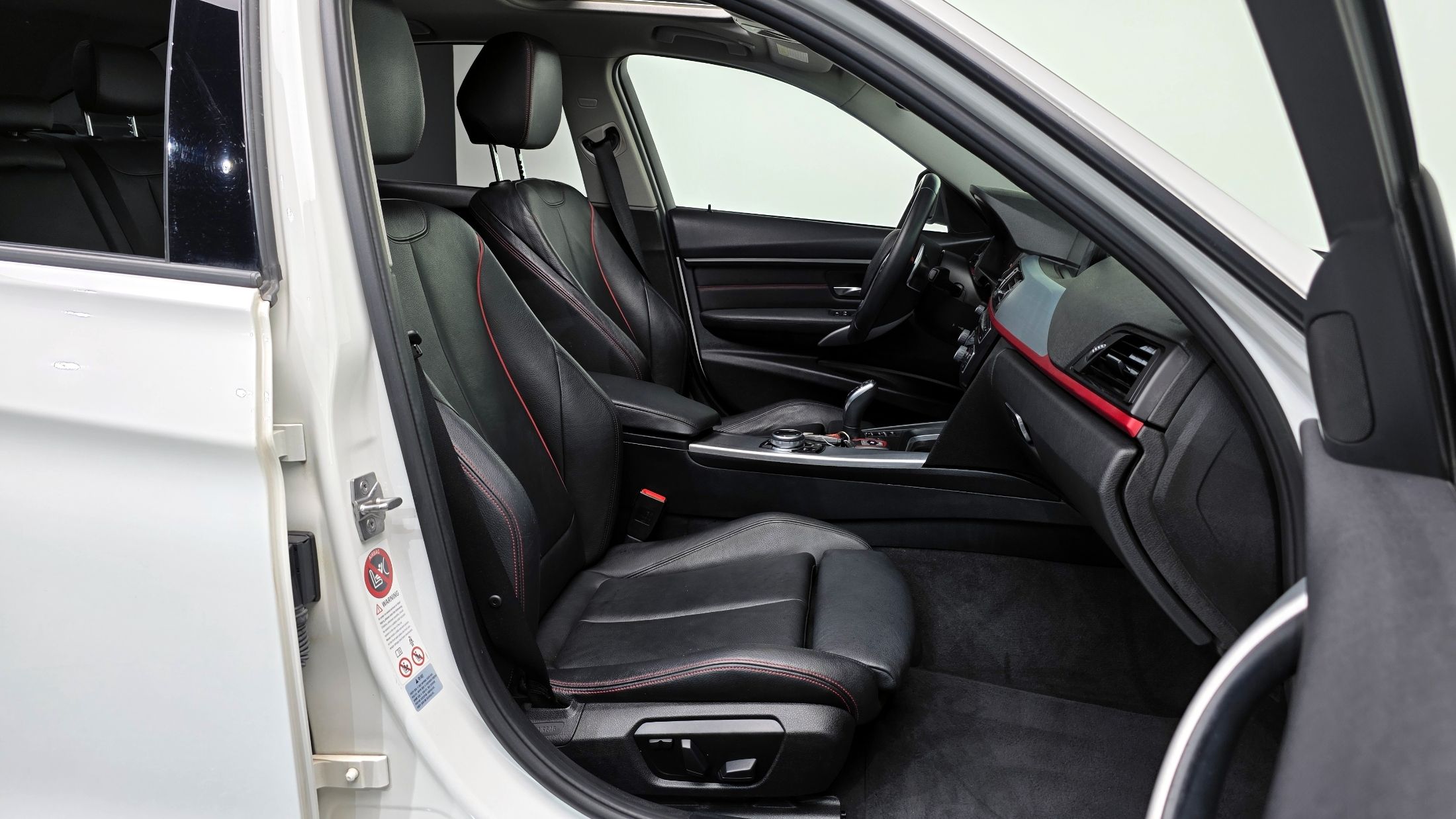 BMW 3-SERIES F30 2014
