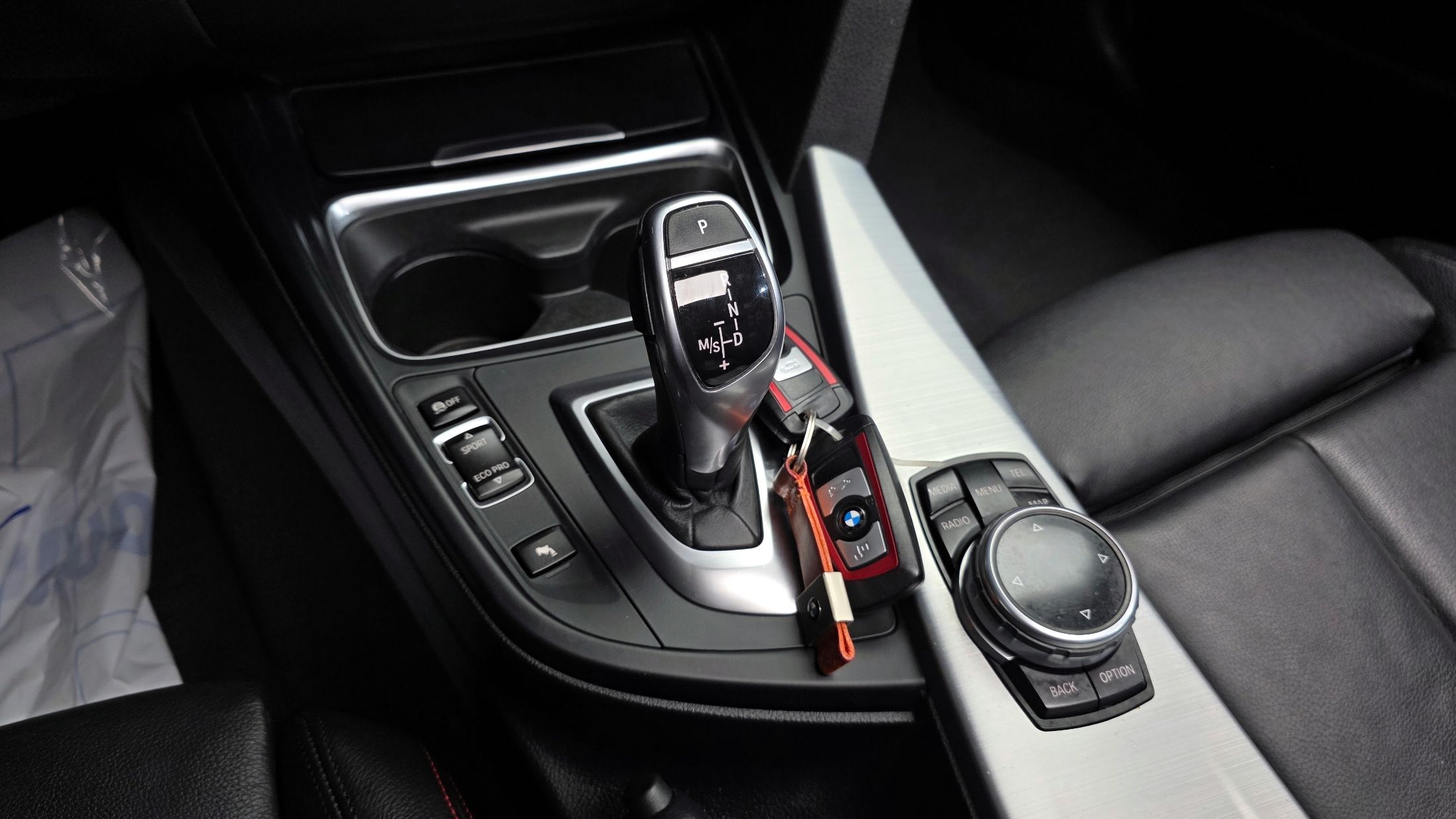 BMW 3-SERIES F30 2014