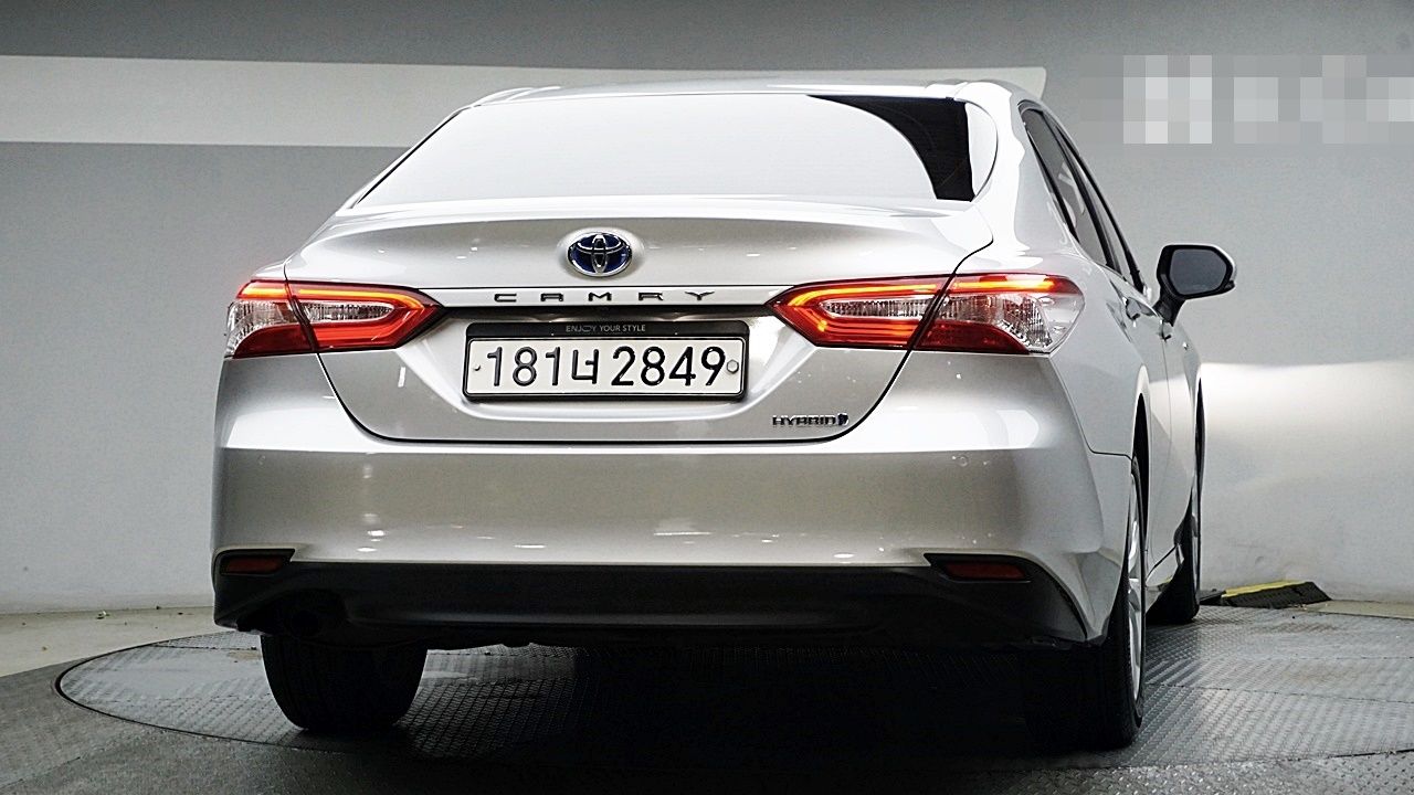 TOYOTA CAMRY XV70 2020