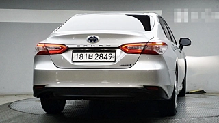 TOYOTA CAMRY XV70 2020