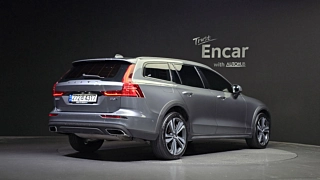 VOLVO V60 CROSS COUNTRY 2020