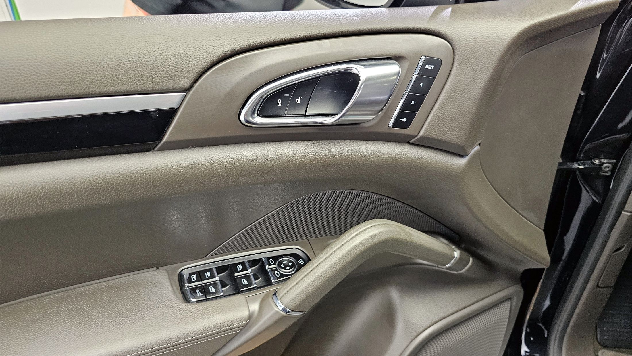 PORSCHE CAYENNE 2015