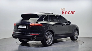 PORSCHE CAYENNE 2015