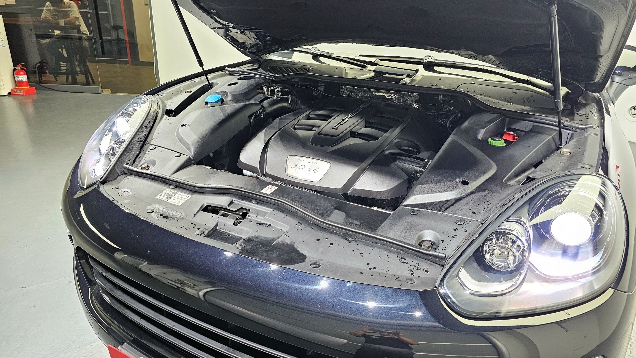 PORSCHE CAYENNE 2015