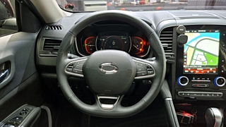 SAMSUNG QM6 2019