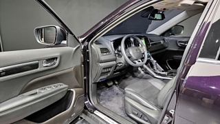 SAMSUNG QM6 2019