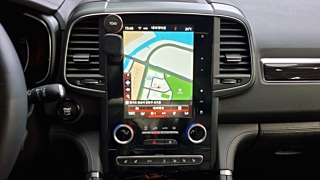 SAMSUNG QM6 2019