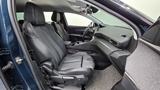 PEUGEOT 5008 2022
