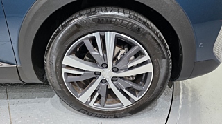 PEUGEOT 5008 2022