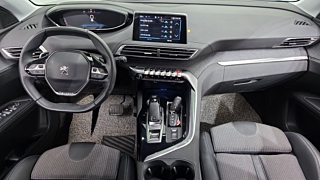 PEUGEOT 5008 2022