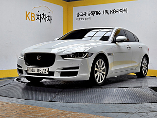 JAGUAR XE 2016