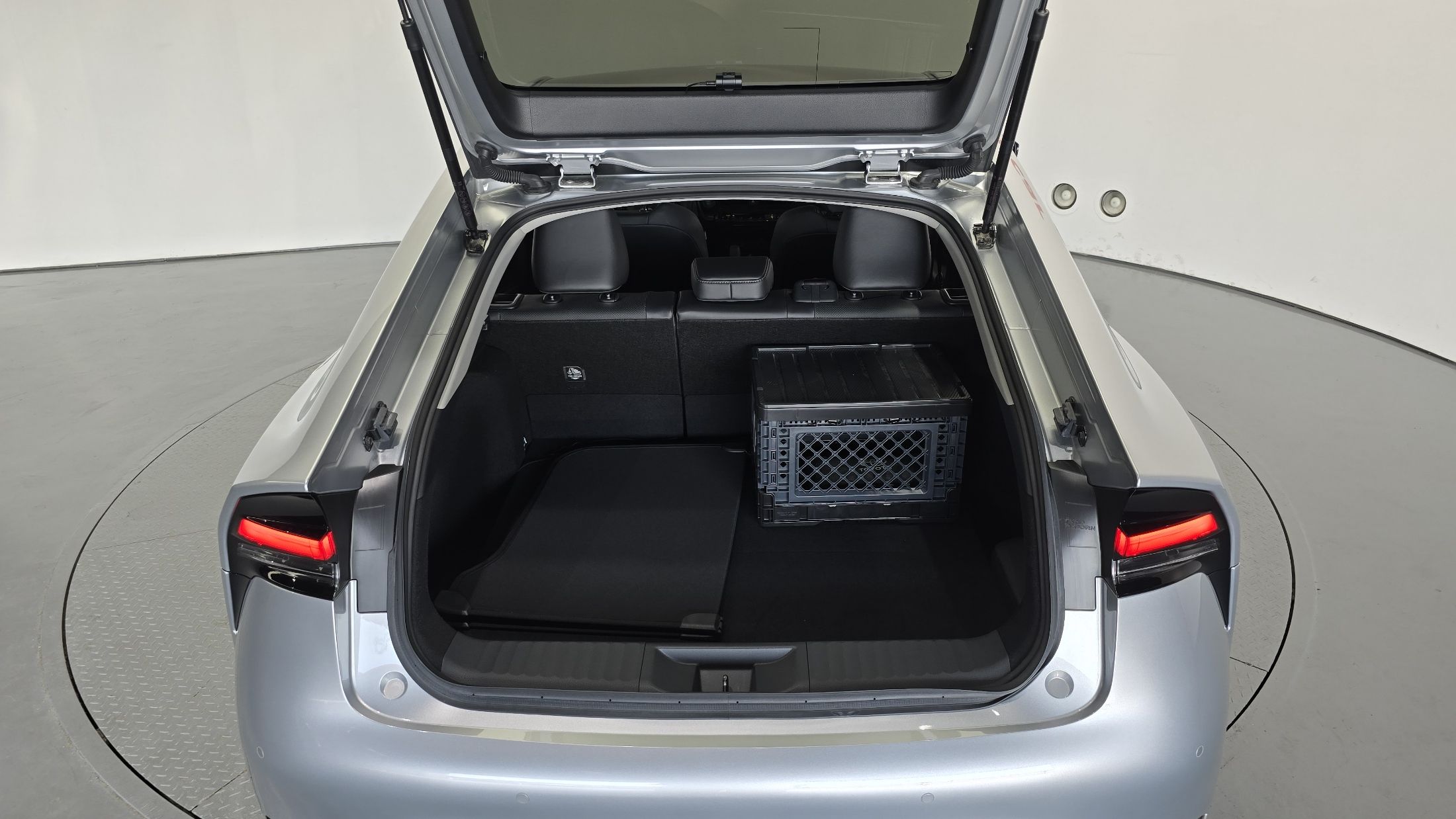 TOYOTA PRIUS 2024