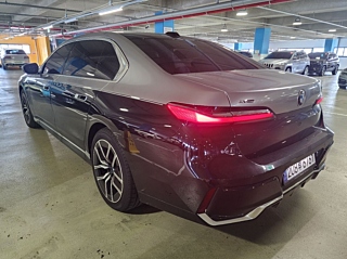 BMW 7-SERIES G70 2025