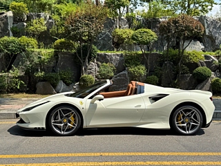 FERRARI F8 SPIDER 2021