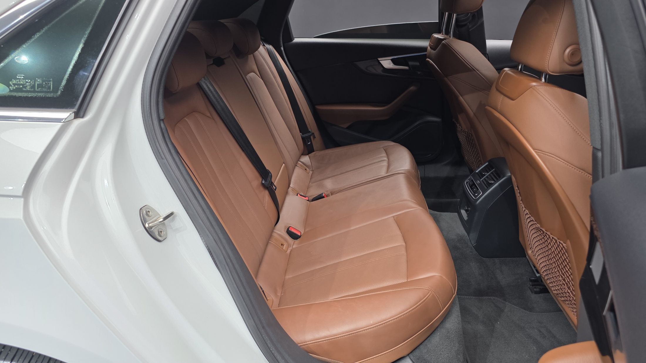 AUDI A4 B9 2021
