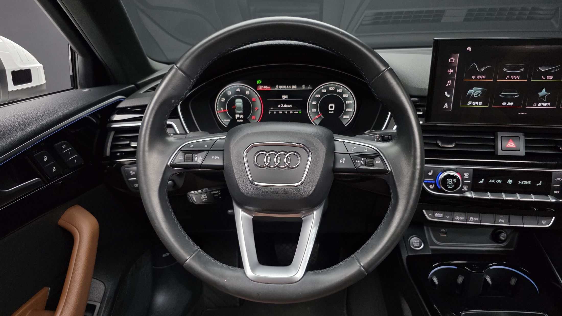 AUDI A4 B9 2021