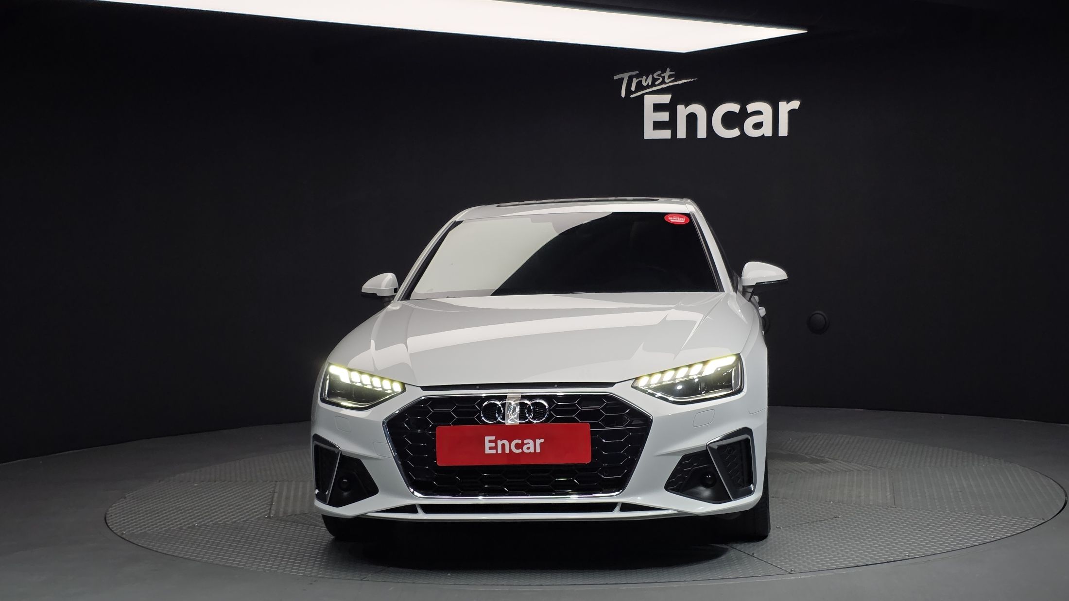 AUDI A4 B9 2021
