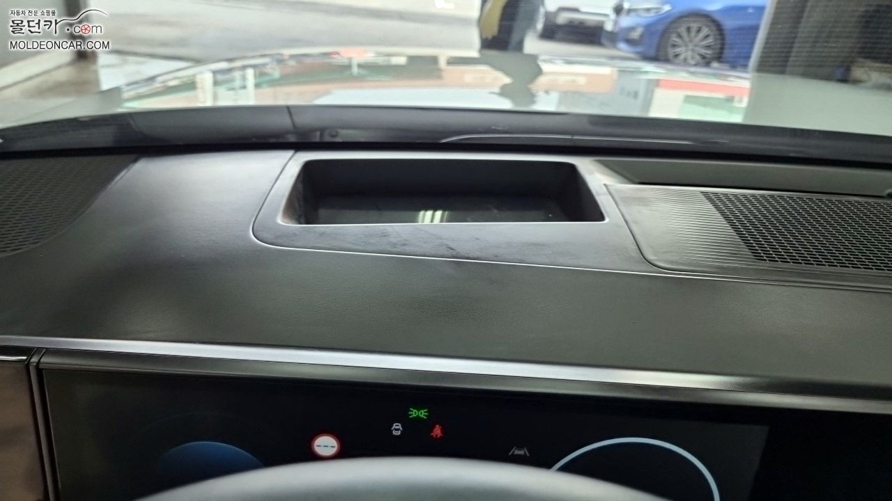 HYUNDAI GRANDEUR HYBRID GN7 2023