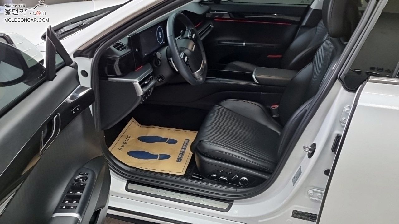 HYUNDAI GRANDEUR HYBRID GN7 2023