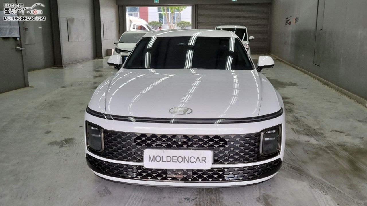 HYUNDAI GRANDEUR HYBRID GN7 2023
