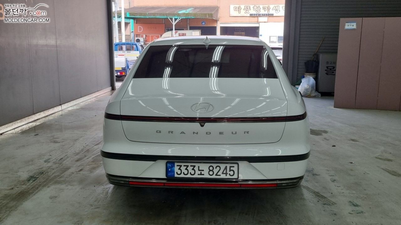 HYUNDAI GRANDEUR HYBRID GN7 2023