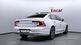 VOLVO S90 2021