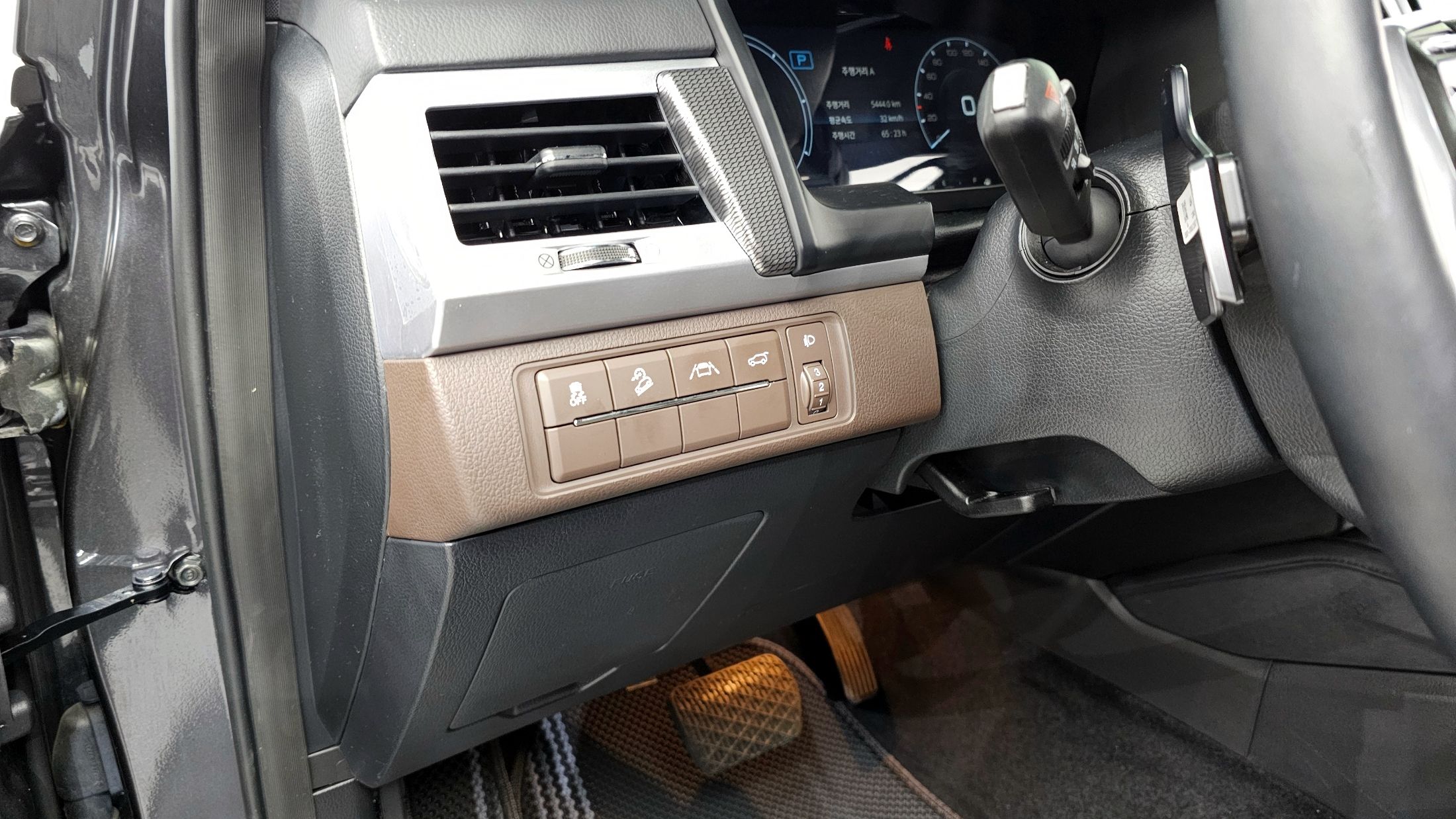 SSANGYONG REXTON 2022