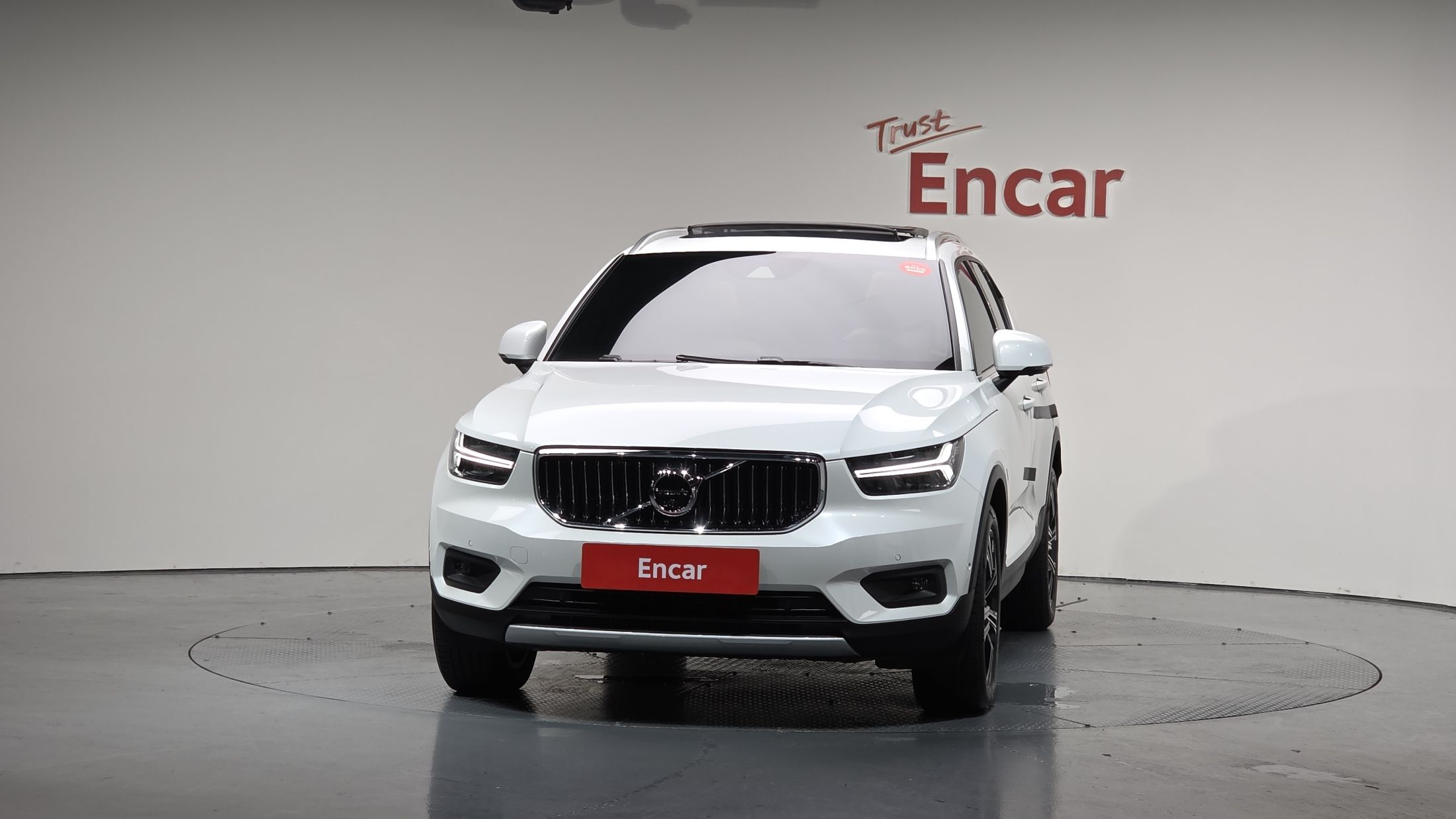 VOLVO XC40 2021