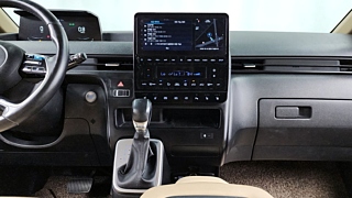 HYUNDAI STARIA 2022