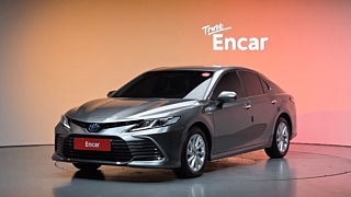 TOYOTA CAMRY XV70 2023