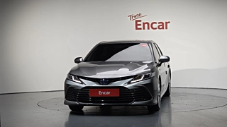 TOYOTA CAMRY XV70 2023