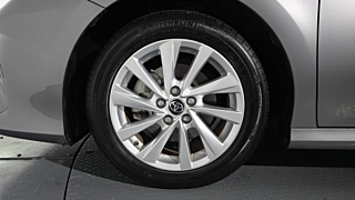 TOYOTA CAMRY XV70 2023