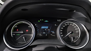 TOYOTA CAMRY XV70 2023