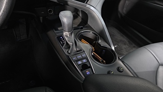 TOYOTA CAMRY XV70 2023