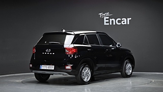 HYUNDAI VENUE 2024