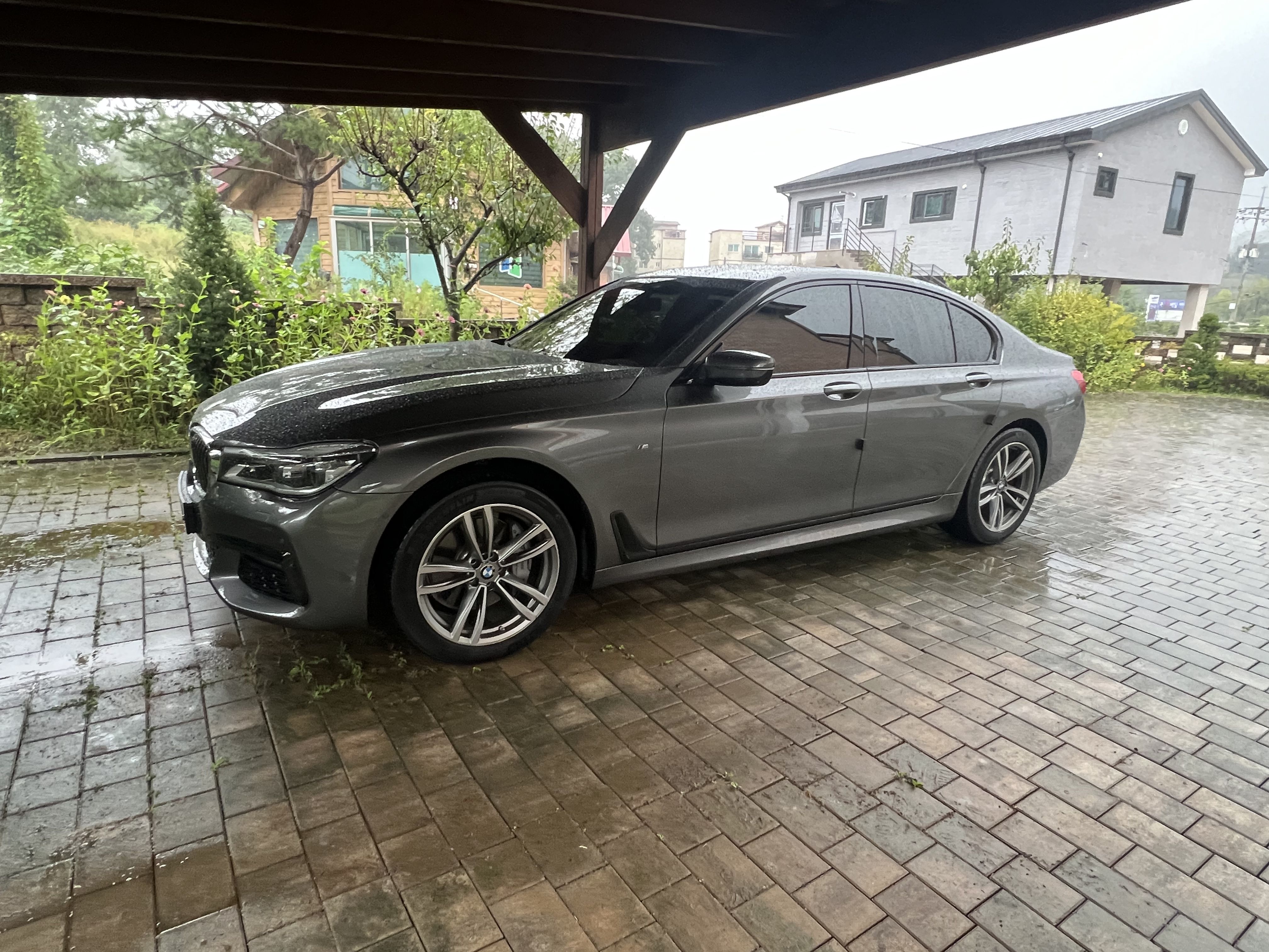 BMW 7-SERIES G11 2018