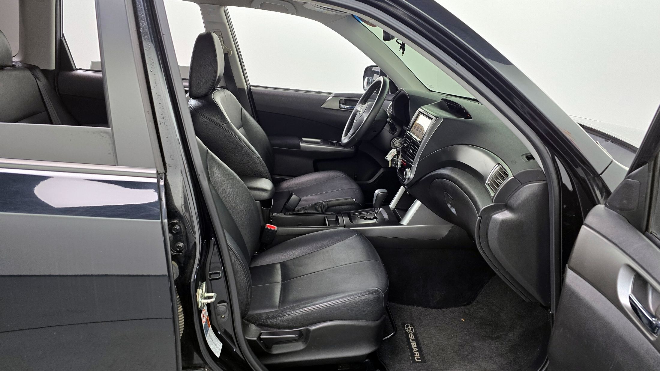 SUBARU FORESTER 2011