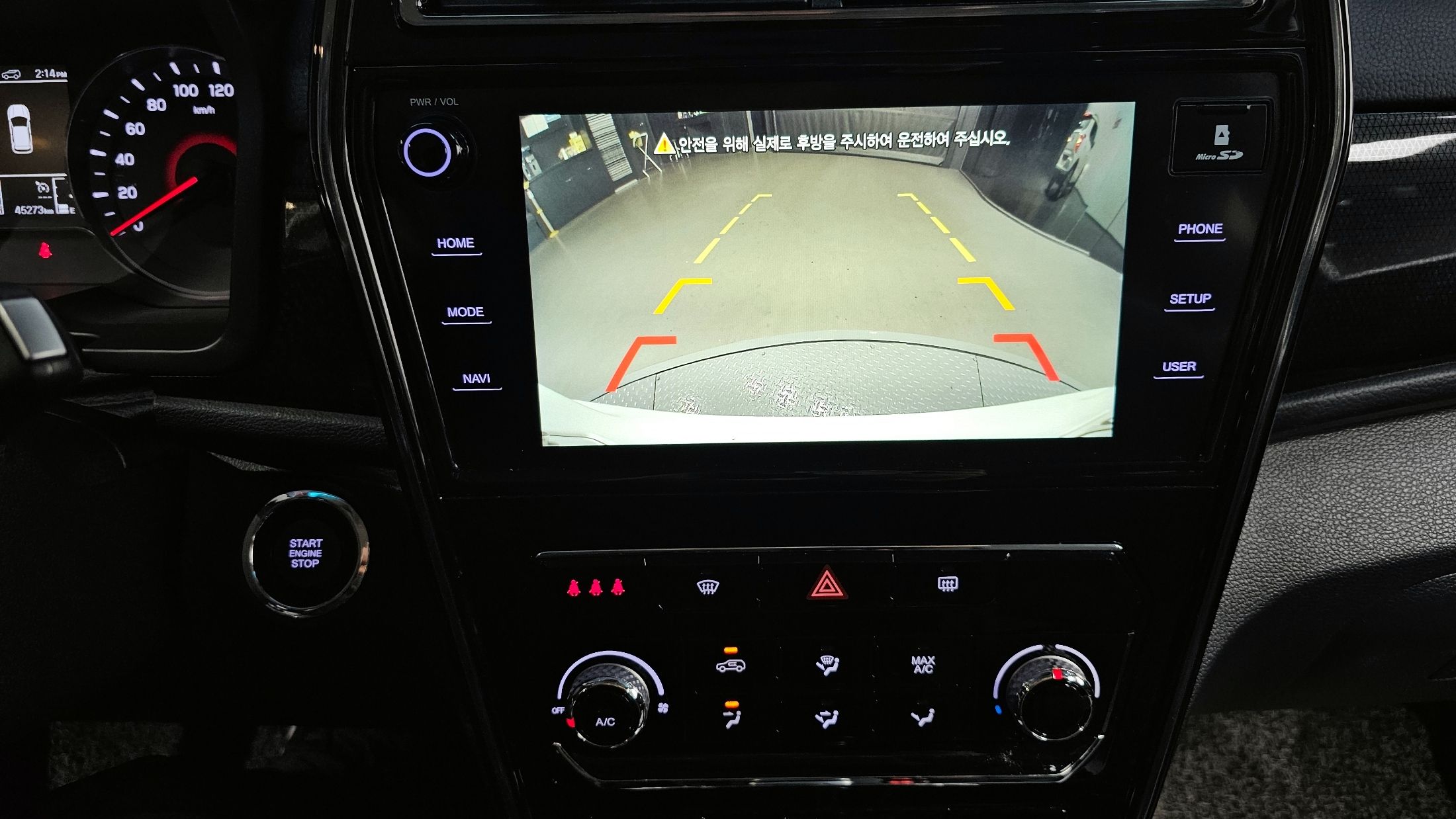 SSANGYONG TIVOLI VERY NEW 2021