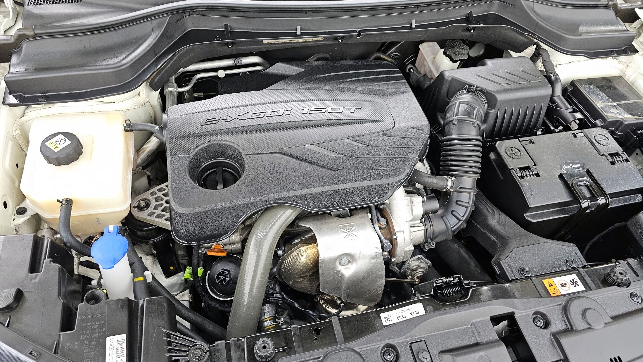 SSANGYONG TIVOLI VERY NEW 2021