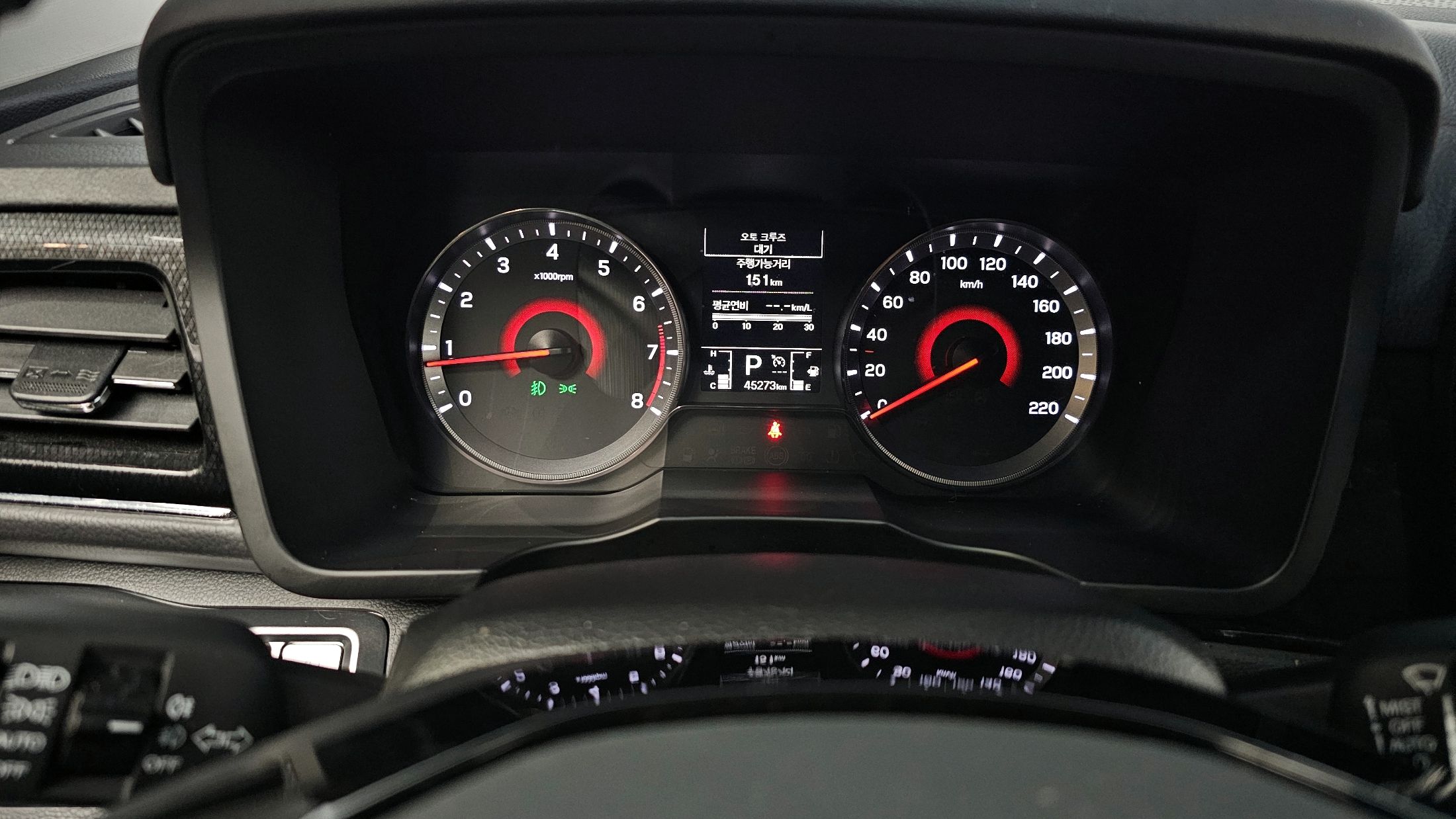 SSANGYONG TIVOLI VERY NEW 2021