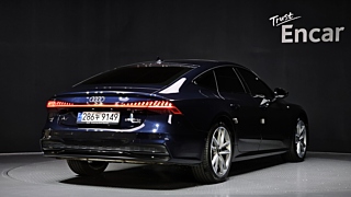 AUDI A7 4K 2023