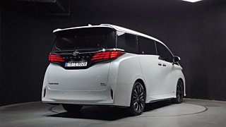 TOYOTA ALPHARD 2024