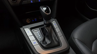 HYUNDAI AVANTE AD 2017