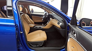 GENESIS G70 2020
