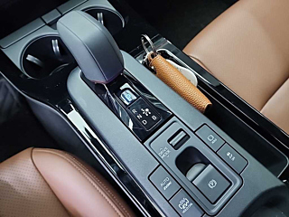 TOYOTA PRIUS  5 GENERATION 2.0 PHEV SE 2023