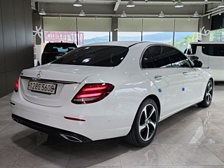 MERCEDES BENZ E-CLASS W213 2020