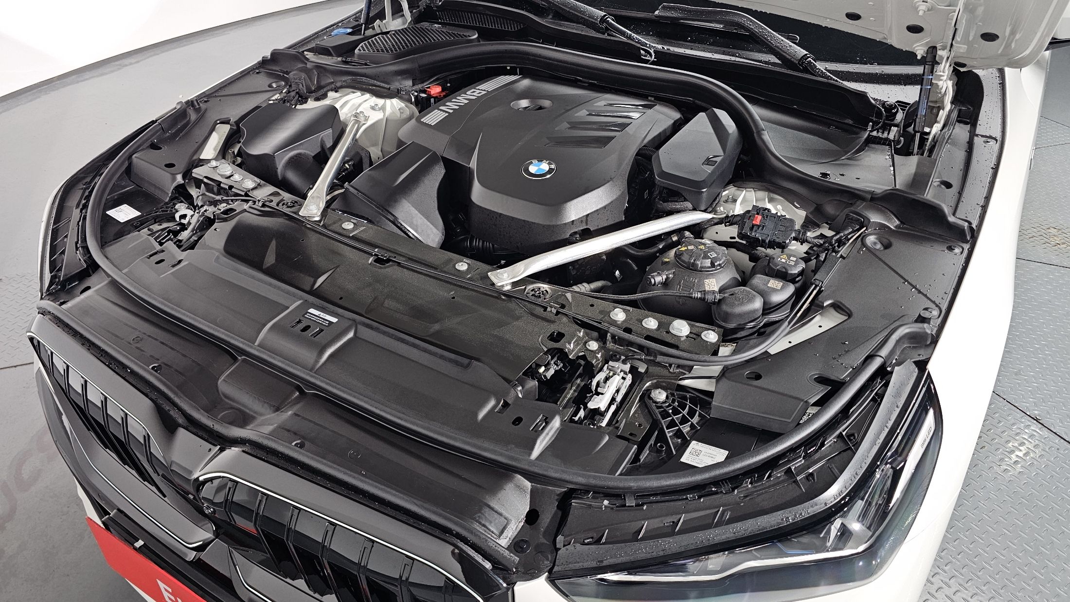 BMW 5-SERIES G60